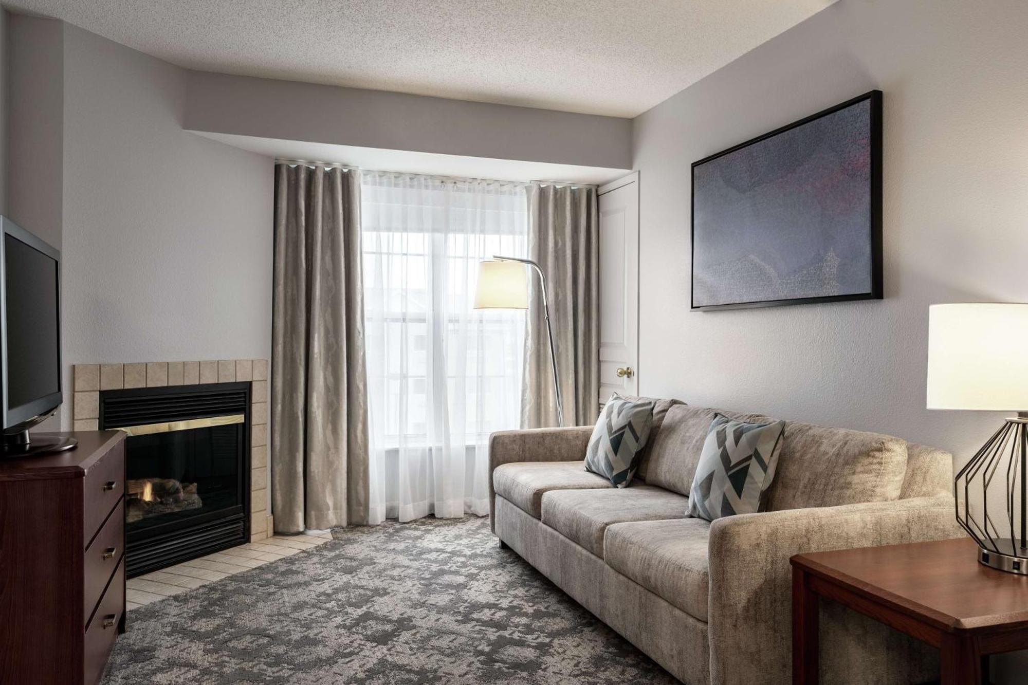 Homewood Suites By Hilton Erie Kearsarge Exteriér fotografie
